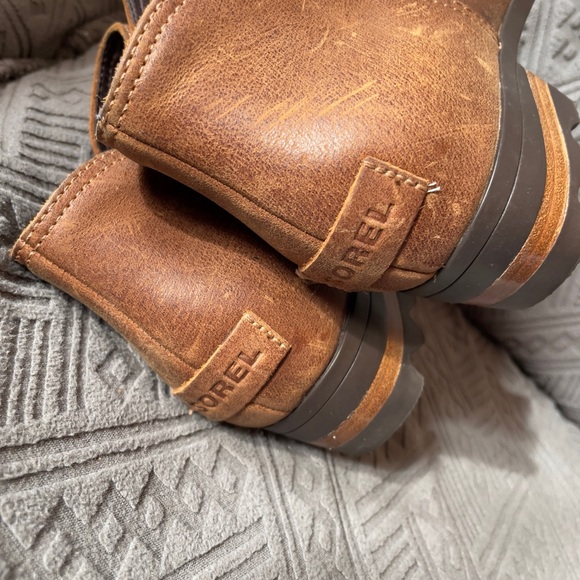 Sorel Lolla ll Cut Out Ankle Bootie - Picture 8 of 11